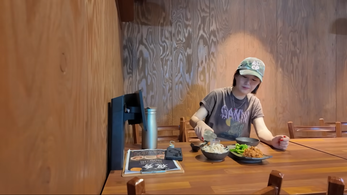 모자 푹 눌러쓴 채 종로 선술집에서 울컥… 트로트 여왕 장윤정이 끝내 훔쳐낸 눈물의 의미 1 장윤정
