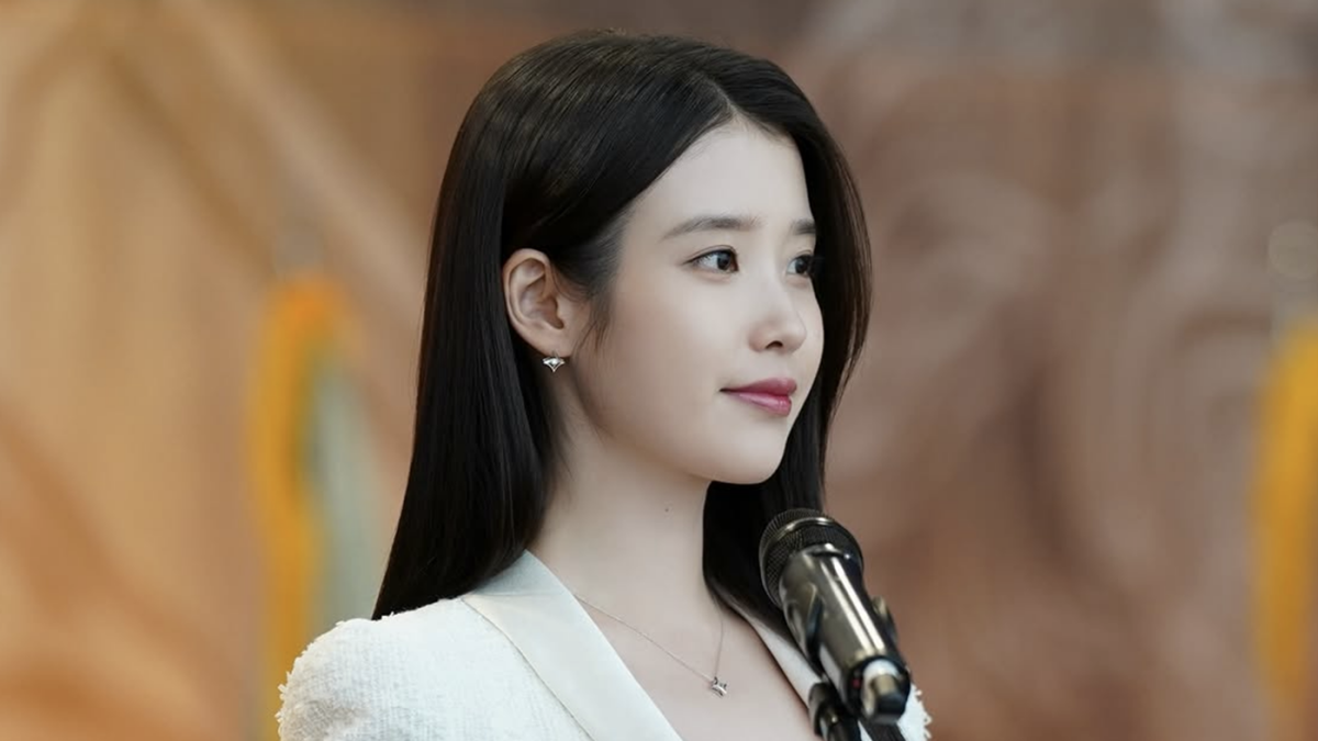 "밤낮으로 괴로웠다" 잘 달리던 아이유가 올 하반기 멈춰 선 안타까운 사연 3 아이유