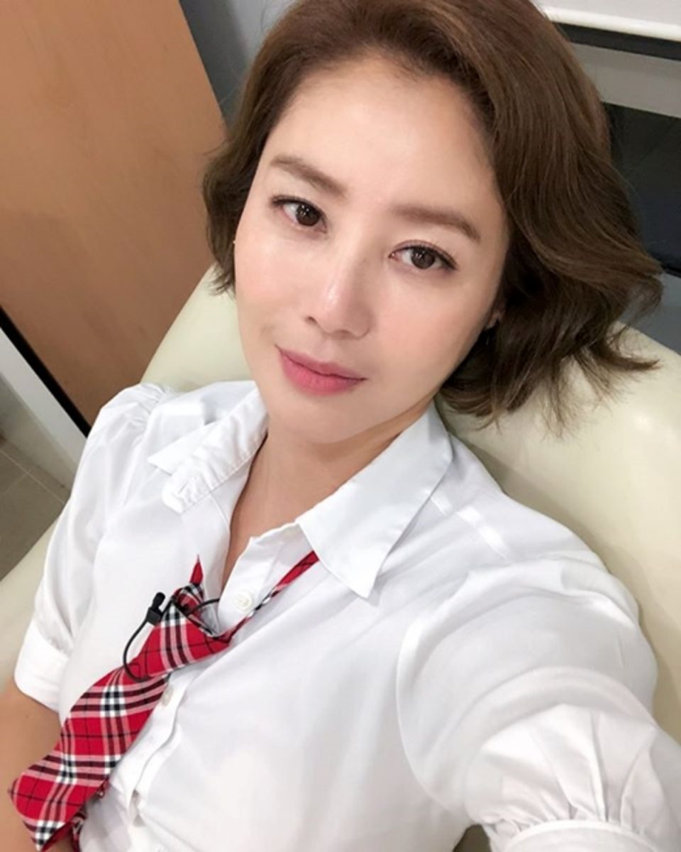 "협찬사 지정 차 안 타면 비상" 김성령이 칸 영화제 현장을 발칵 뒤집어놓은 뜻밖의 해프닝 4 김성령