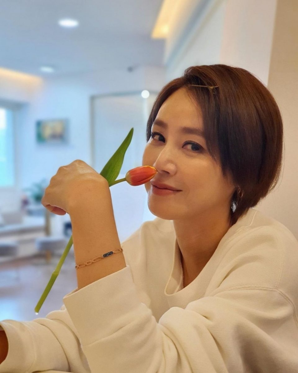 "협찬사 지정 차 안 타면 비상" 김성령이 칸 영화제 현장을 발칵 뒤집어놓은 뜻밖의 해프닝 1 김성령