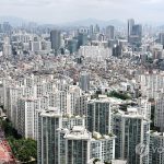 규제 지정 이후에도 강세를 보이는 경기남부 아파트 단지 전경